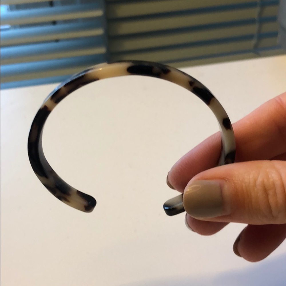 Noir tortoise cuff bracelet - never worn!